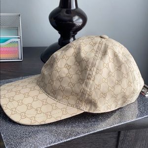 Tan Gucci hat
